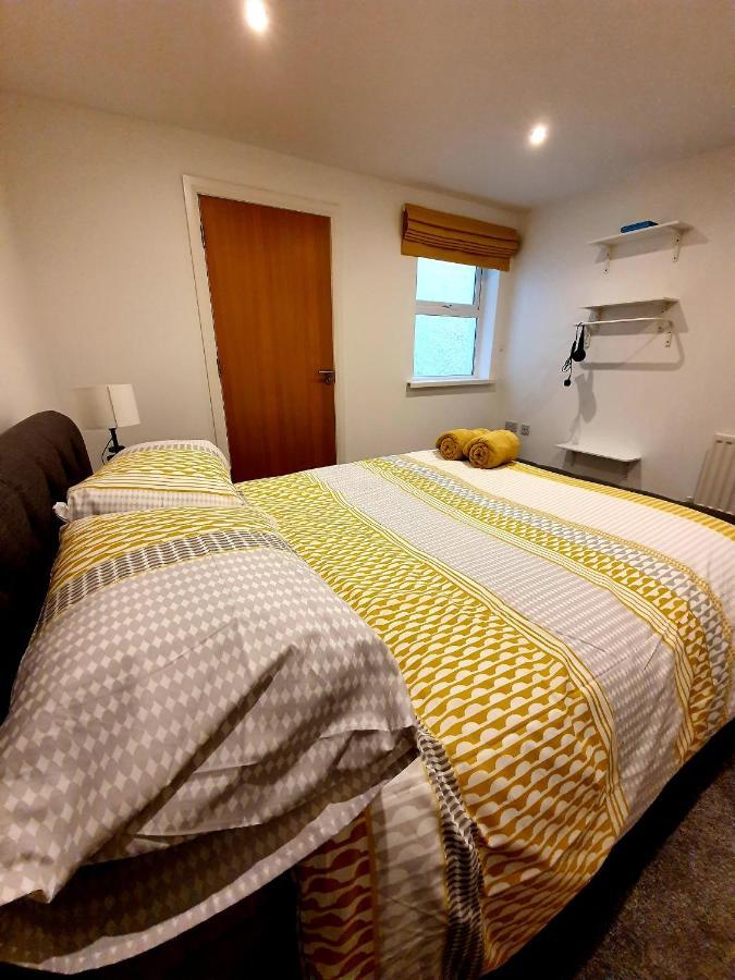 In The Heart Of Portrush - Beautiful Views Apartment Bagian luar foto